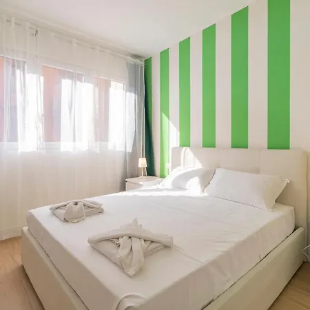 Centralissimo E Raffinato Bilocale - Scarlatti Lux - Stazione & Shopping District Milano